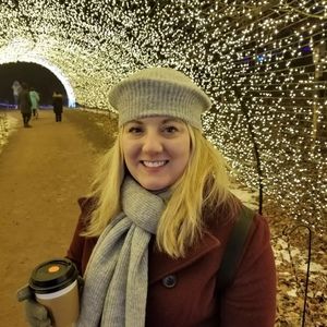 Meet your Posher, Alexandra